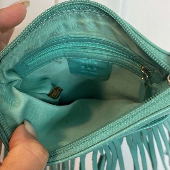 Teal turquoise leather Fringe Crossbody Bagmultiple compartments - Picture 4 of 6